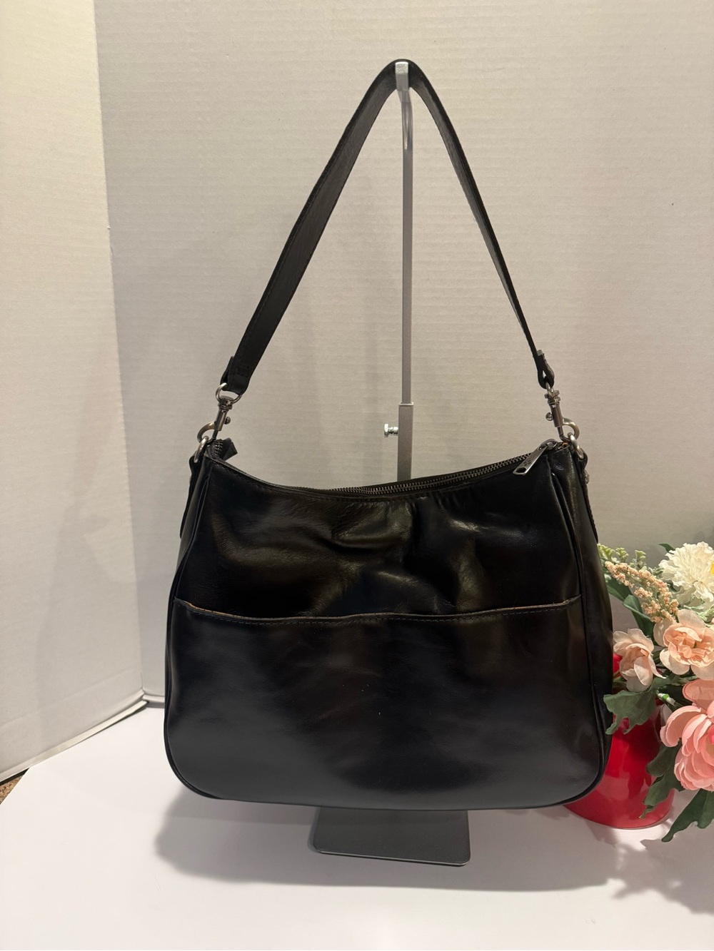 Patricia Nash Althani Black Leather Shoulder Bag with Crossbody Strap - Picture 5 of 16